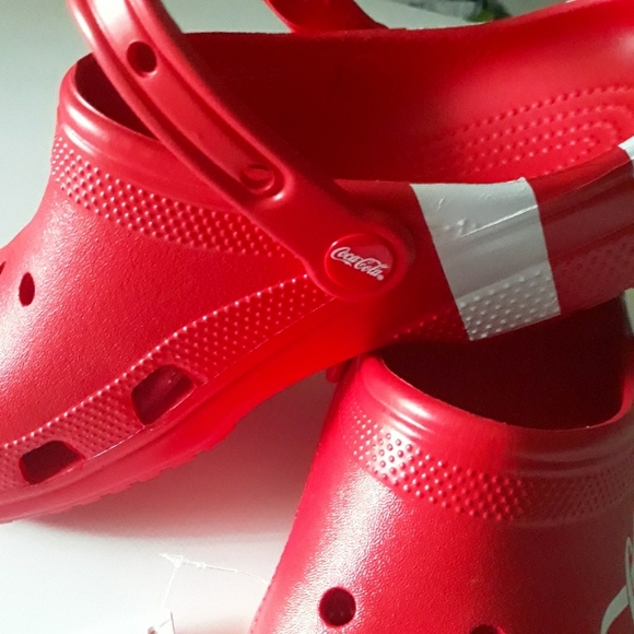 (New) RARE Crocs Coca Cola Clogs & Crocs Coca Cola Can Jibbitz (M8/W10) - Picture 5 of 9